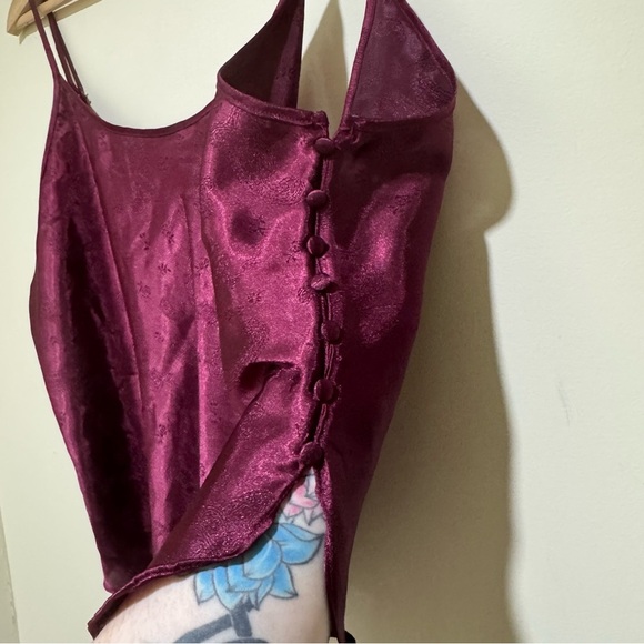 Women’s Vintage Secret Treasures Burgundy Satin Paisley Camisole Top Size XL - Picture 4 of 14